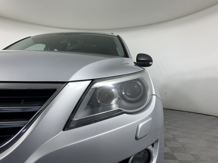 VOLKSWAGEN Tiguan 2, 2009 года, Автоматическая, Серебристый