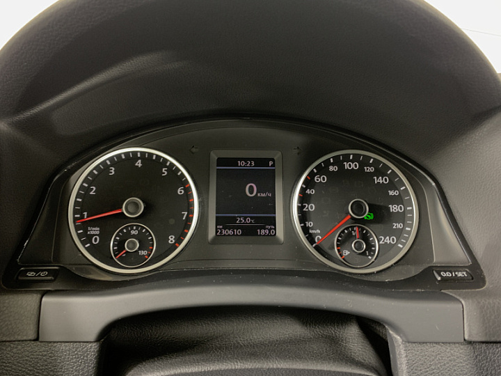 VOLKSWAGEN Tiguan 2, 2013 года, Автоматическая, ЧЕРНЫЙ