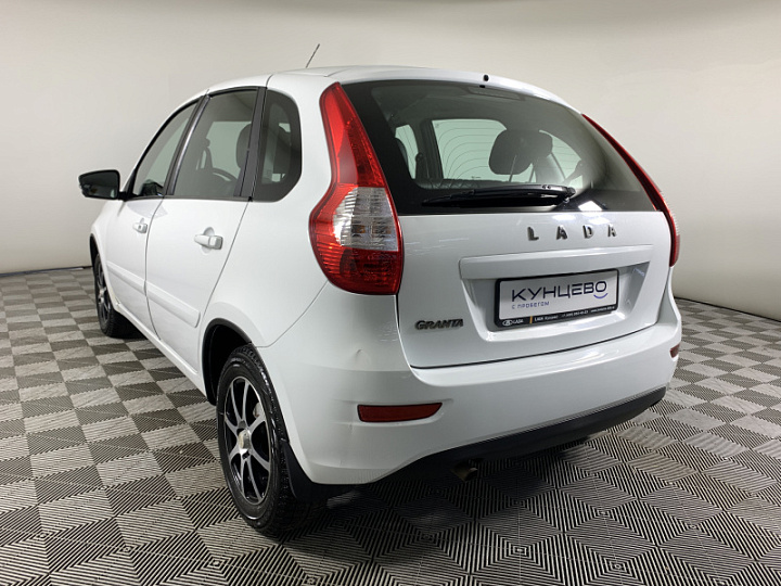 Lada Granta 1.6, 2019 года, Механика, БЕЛЫЙ