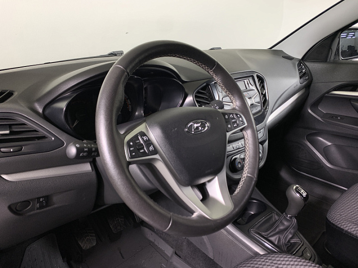 Lada Vesta 1.8, 2020 года, Механика, СЕРЫЙ