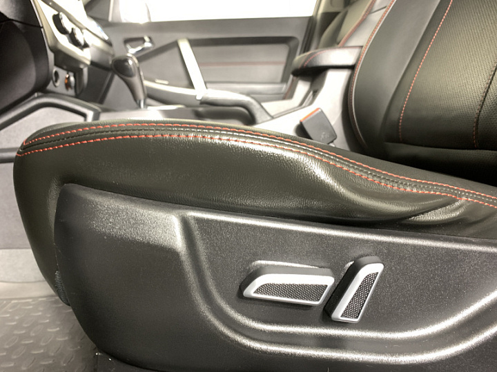 GEELY Emgrand X7 2.4, 2016 года, Автоматическая, ЧЕРНЫЙ