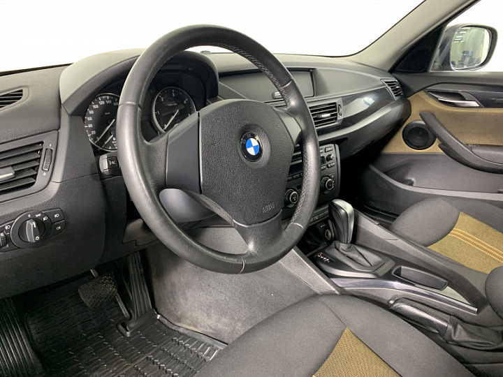 BMW X1 2, 2011 года, Автоматическая, КОРИЧНЕВЫЙ