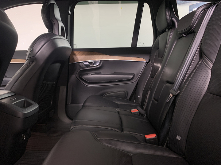VOLVO XC90 2, 2017 года, Автоматическая, КОРИЧНЕВЫЙ