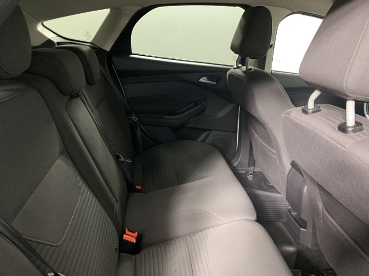 Ford Focus 1.5, 2018 года, Автоматическая, Белый