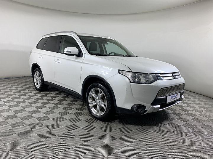 MITSUBISHI Outlander 2, 2014 года, Вариатор, БЕЛЫЙ