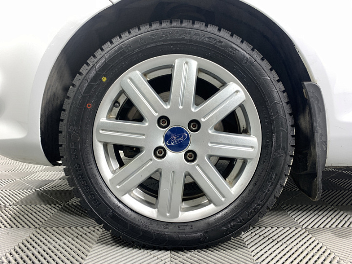 FORD Fiesta 1.4, 2010 года, Автоматическая, БЕЛЫЙ