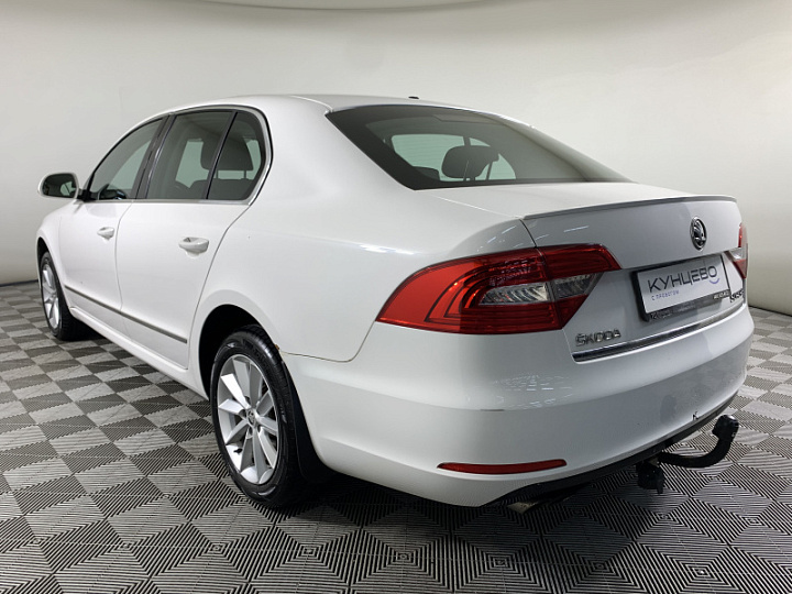 Skoda Superb 1.8, 2015 года, Автоматическая, Белый