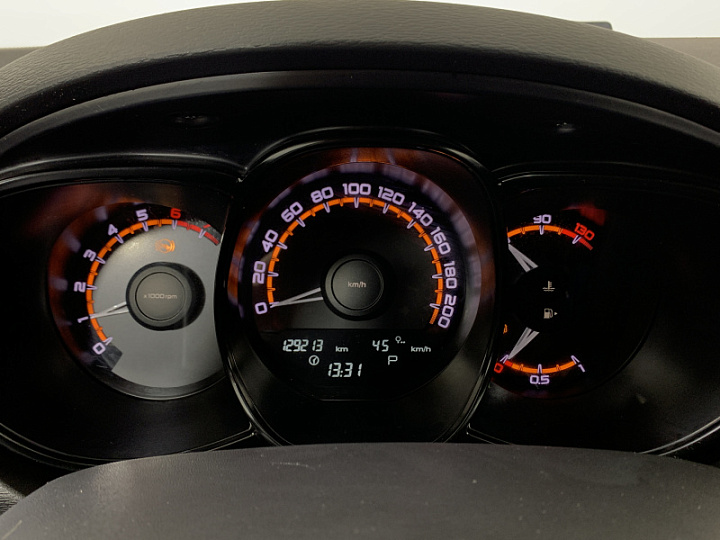 Lada Vesta 1.6, 2021 года, Вариатор, ЧЕРНЫЙ