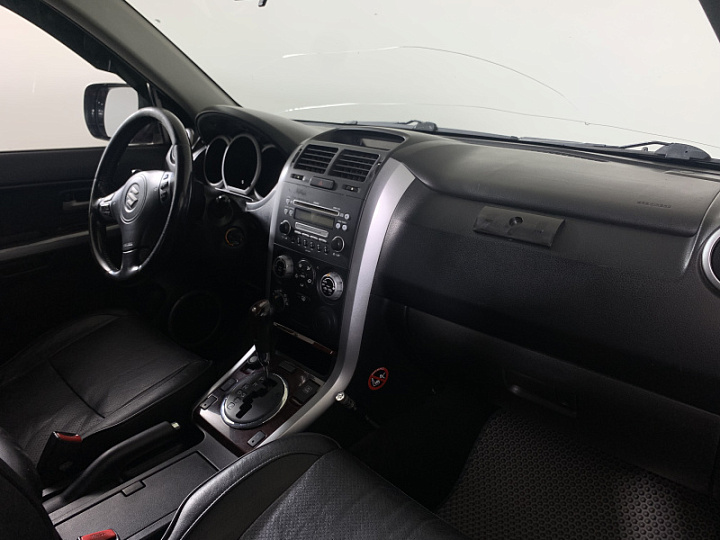 Suzuki Grand Vitara 2, 2005 года, Автоматическая, красный