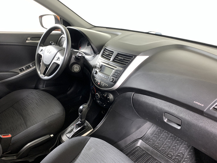 HYUNDAI Solaris 1.6, 2015 года, Автоматическая, ОРАНЖЕВЫЙ