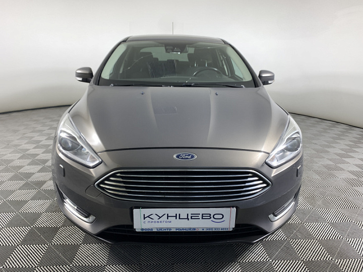 FORD Focus 1.6, 2015 года, Робот, Серо-коричневый
