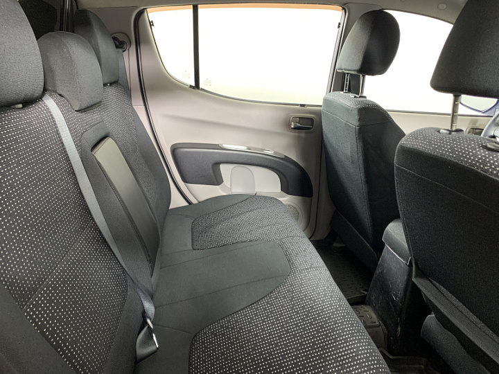 MITSUBISHI L200 2.5, 2011 года, Механика, СЕРЫЙ