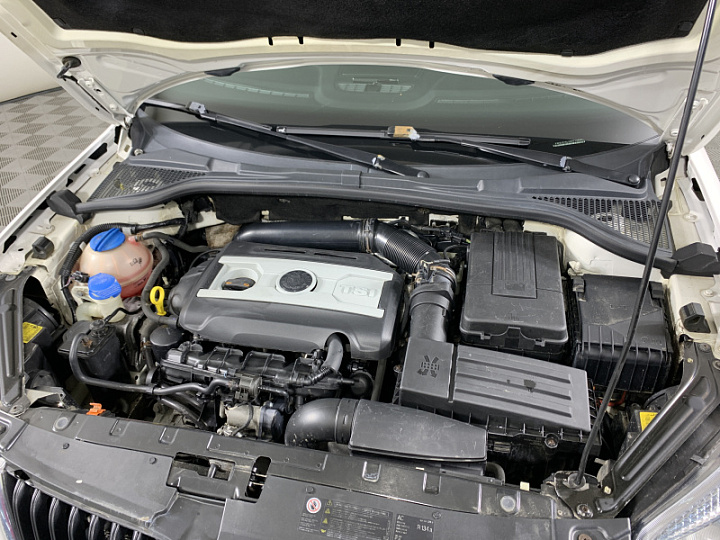 SKODA Yeti 1.8, 2013 года, Робот, БЕЛЫЙ