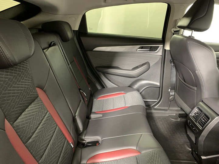 HAVAL F7X 2, 2022 года, Робот, ЧЕРНЫЙ