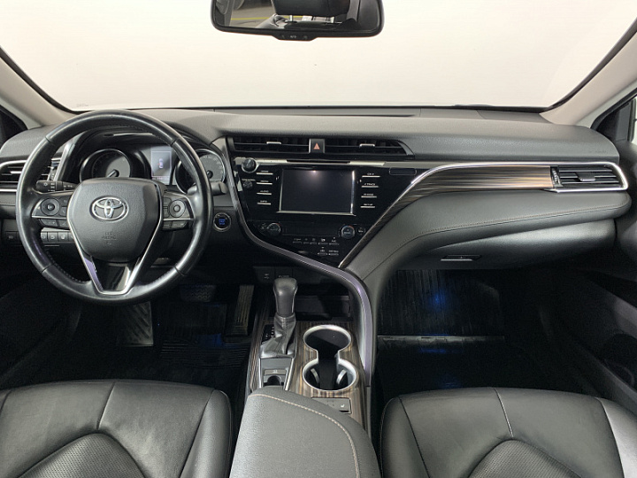 TOYOTA Camry 2.5, 2019 года, Автоматическая, БЕЛЫЙ