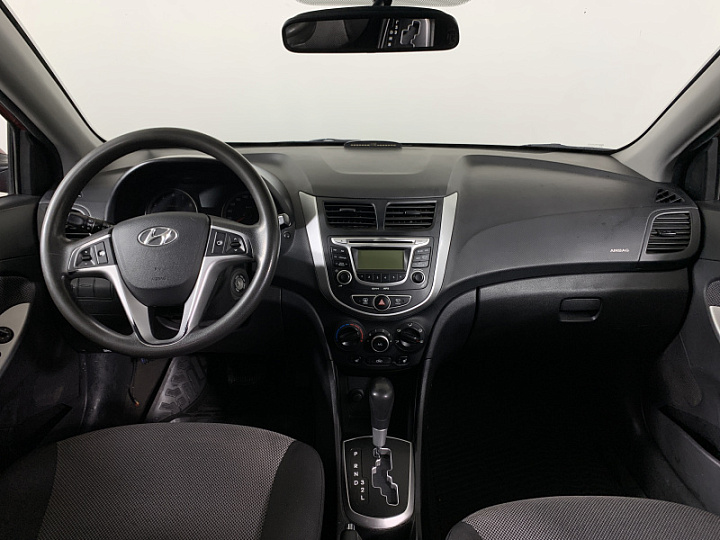 HYUNDAI Solaris 1.6, 2013 года, Автоматическая, Красный гранат