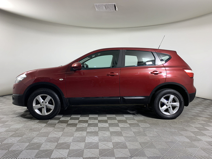 NISSAN Qashqai 2, 2011 года, Механика, КРАСНЫЙ