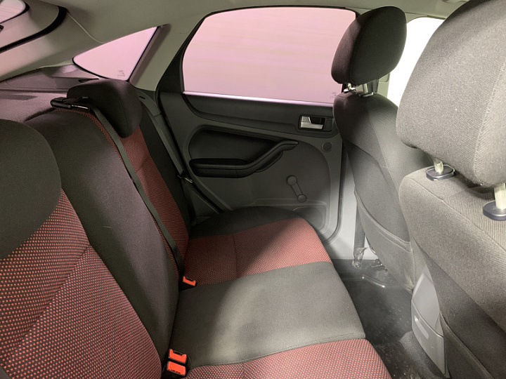 FORD Focus 1.8, 2006 года, Механика, Вишневый