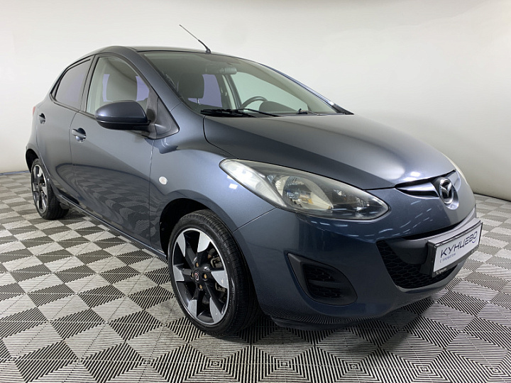 MAZDA 2 1.5, 2011 года, Механика, СЕРЫЙ