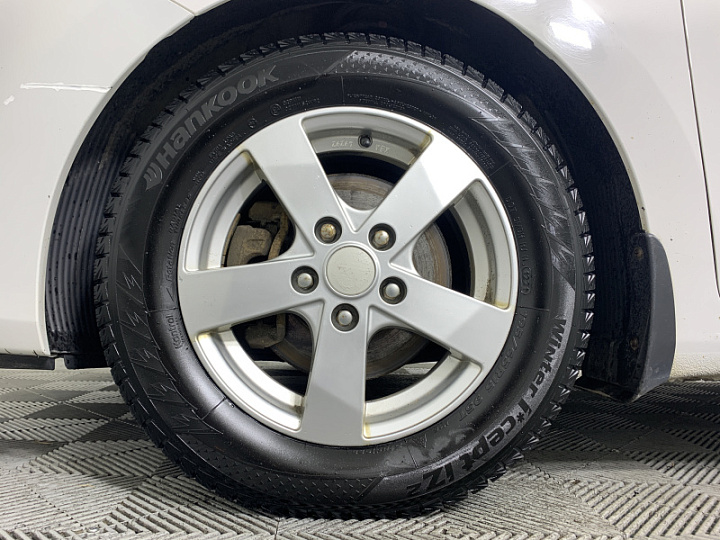 HYUNDAI i30 1.6, 2014 года, Автоматическая, БЕЛЫЙ
