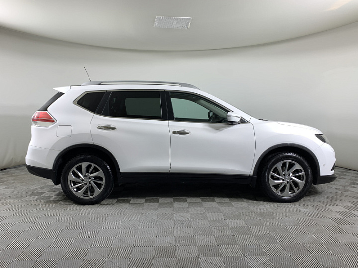 NISSAN X-Trail 2.5, 2016 года, Вариатор, БЕЛЫЙ