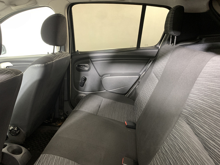 RENAULT Sandero 1.6, 2010 года, Механика, БЕЖЕВЫЙ