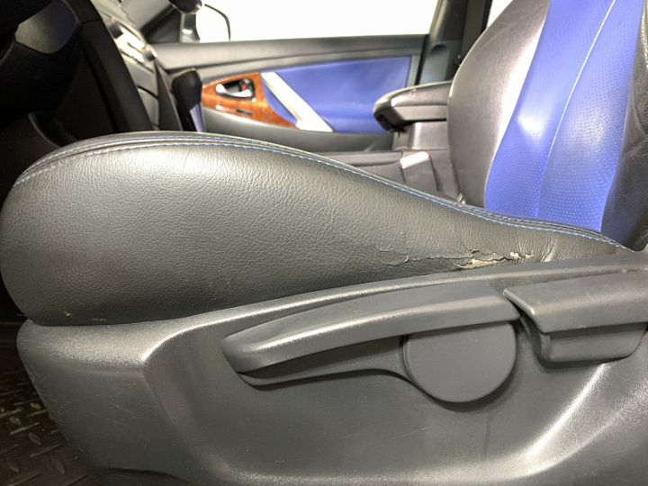 TOYOTA Camry 2.4, 2008 года, Автоматическая, Серебристый металлик