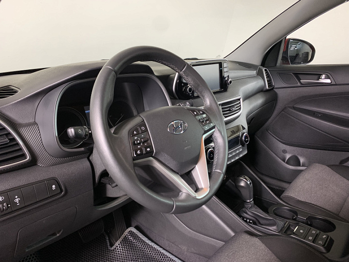 Hyundai Tucson 2, 2019 года, Автоматическая, Красный