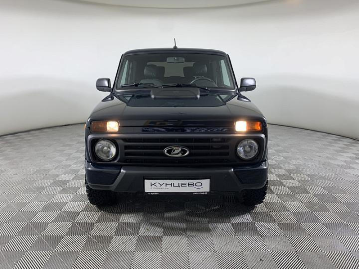 LADA (ВАЗ) Niva 1.7, 2024 года, Механика, Зеленый