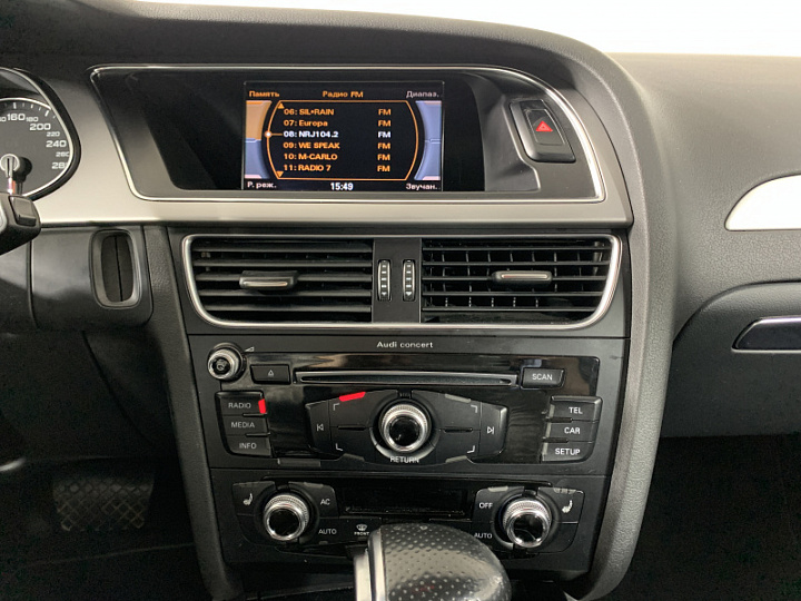 AUDI A4 2, 2014 года, Робот, Черно-синий