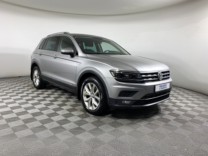 VOLKSWAGEN Tiguan 1.4, 2018 года, Робот, Серебристый