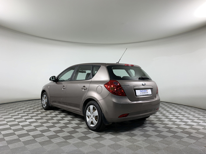 KIA Ceed 1.6, 2009 года, Механика, БЕЖЕВЫЙ