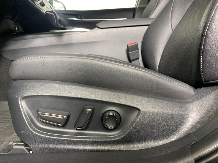 TOYOTA Camry 2.5, 2021 года, Автоматическая, ЧЕРНЫЙ