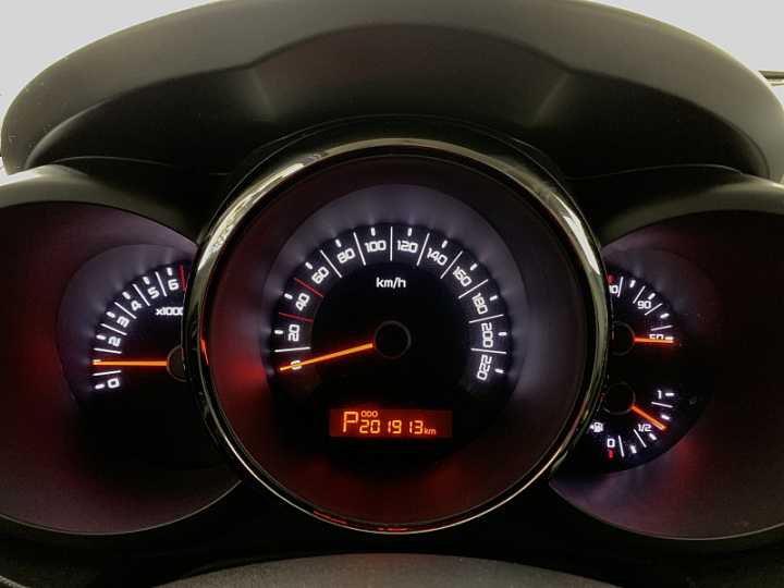 KIA Soul 1.6, 2010 года, Автоматическая, Серебристый