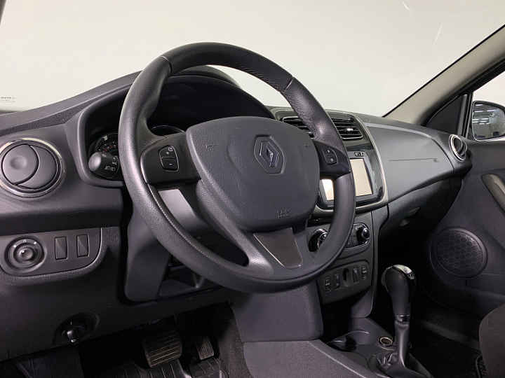 RENAULT Sandero Stepway 1.6, 2018 года, Автоматическая, Серебристо-желтый