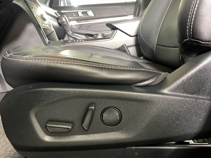 Ford Explorer 3.5, 2019 года, Автоматическая, Черный