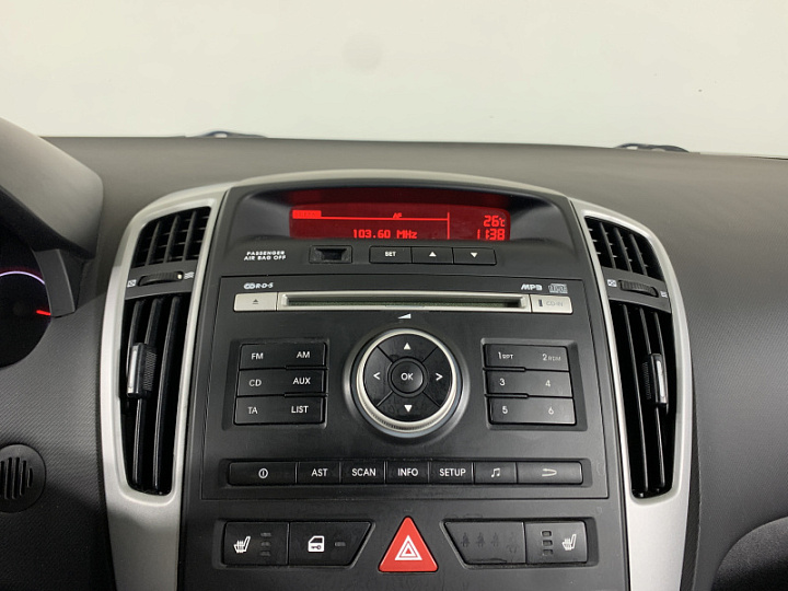 KIA Ceed 1.6, 2010 года, Автоматическая, Серебристый