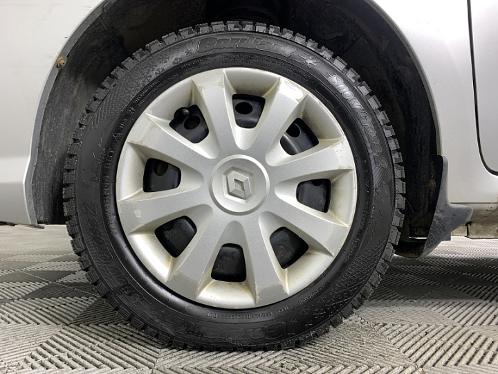 RENAULT Symbol 1.6, 2011 года, Механика, Серо-голубой