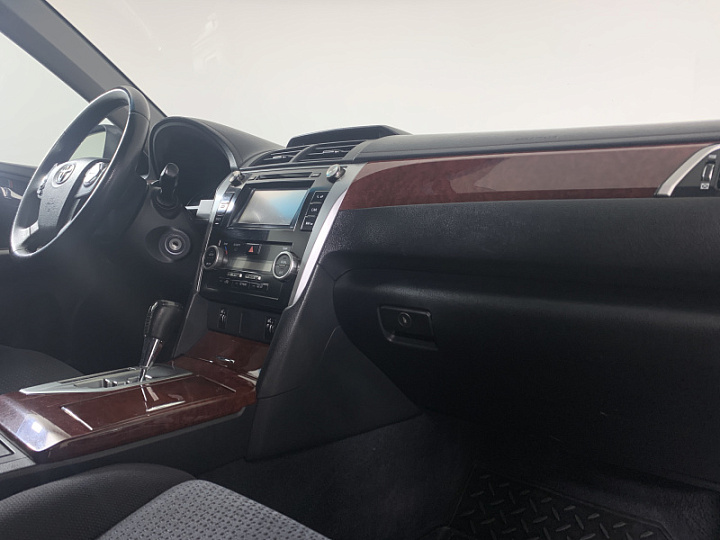 TOYOTA Camry 2.5, 2013 года, Автоматическая, БЕЛЫЙ