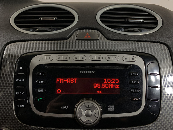 Ford Focus 1.6, 2009 года, Автоматическая, Белый