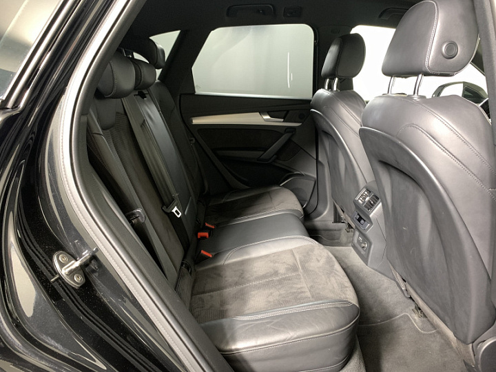 Audi Q5 2, 2019 года, Робот, Черный