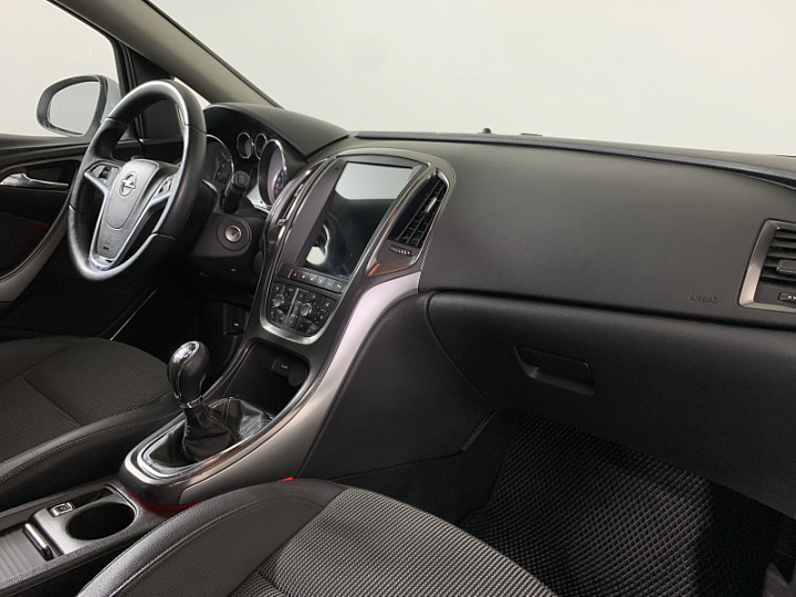 OPEL Astra 1.6, 2011 года, Механика, БЕЛЫЙ