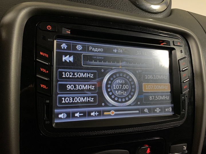 Renault Duster 1.6, 2014 года, Механика, Бежевый