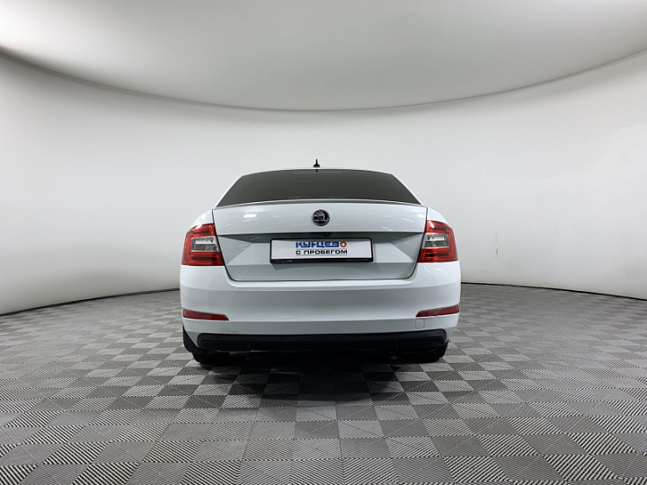 SKODA Octavia 1.8, 2015 года, Робот, БЕЛЫЙ