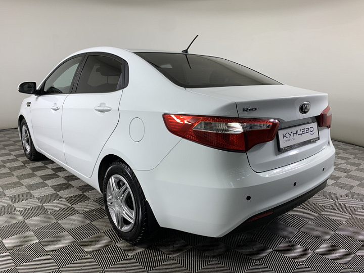 KIA Rio 1.6, 2013 года, Автоматическая, БЕЛЫЙ
