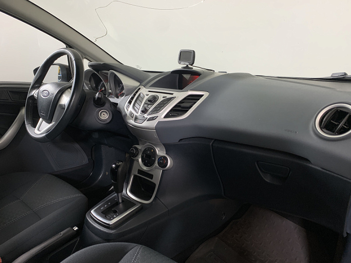FORD Fiesta 1.4, 2011 года, Автоматическая, ФИОЛЕТОВЫЙ