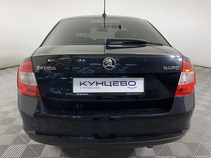 Skoda Rapid 1.6, 2017 года, Механика, Черный