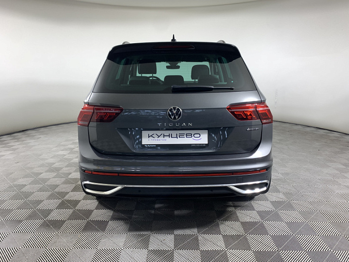 Volkswagen Tiguan 1.4, 2022 года, Робот, Серый