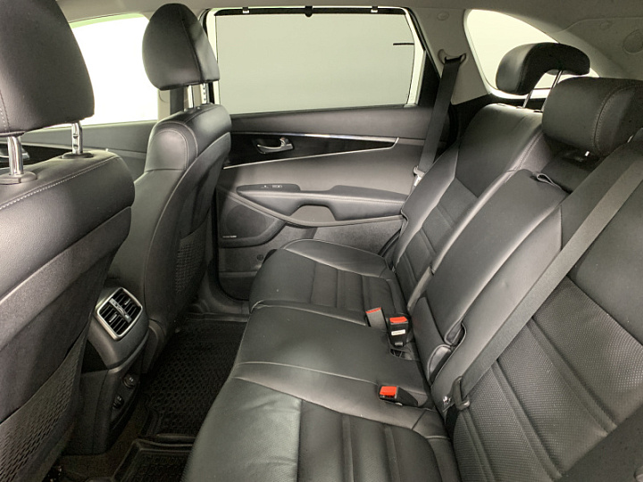 KIA Sorento 2.2, 2018 года, Автоматическая, ЧЕРНЫЙ