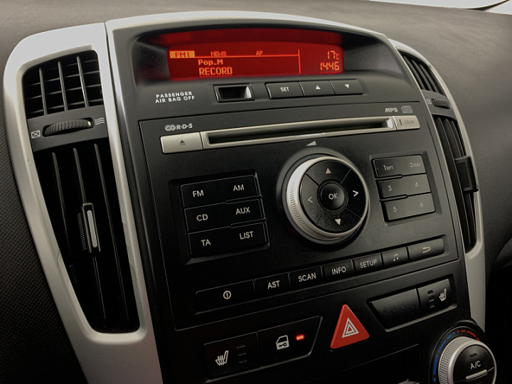 KIA Ceed 1.6, 2011 года, Автоматическая, БЕЛЫЙ